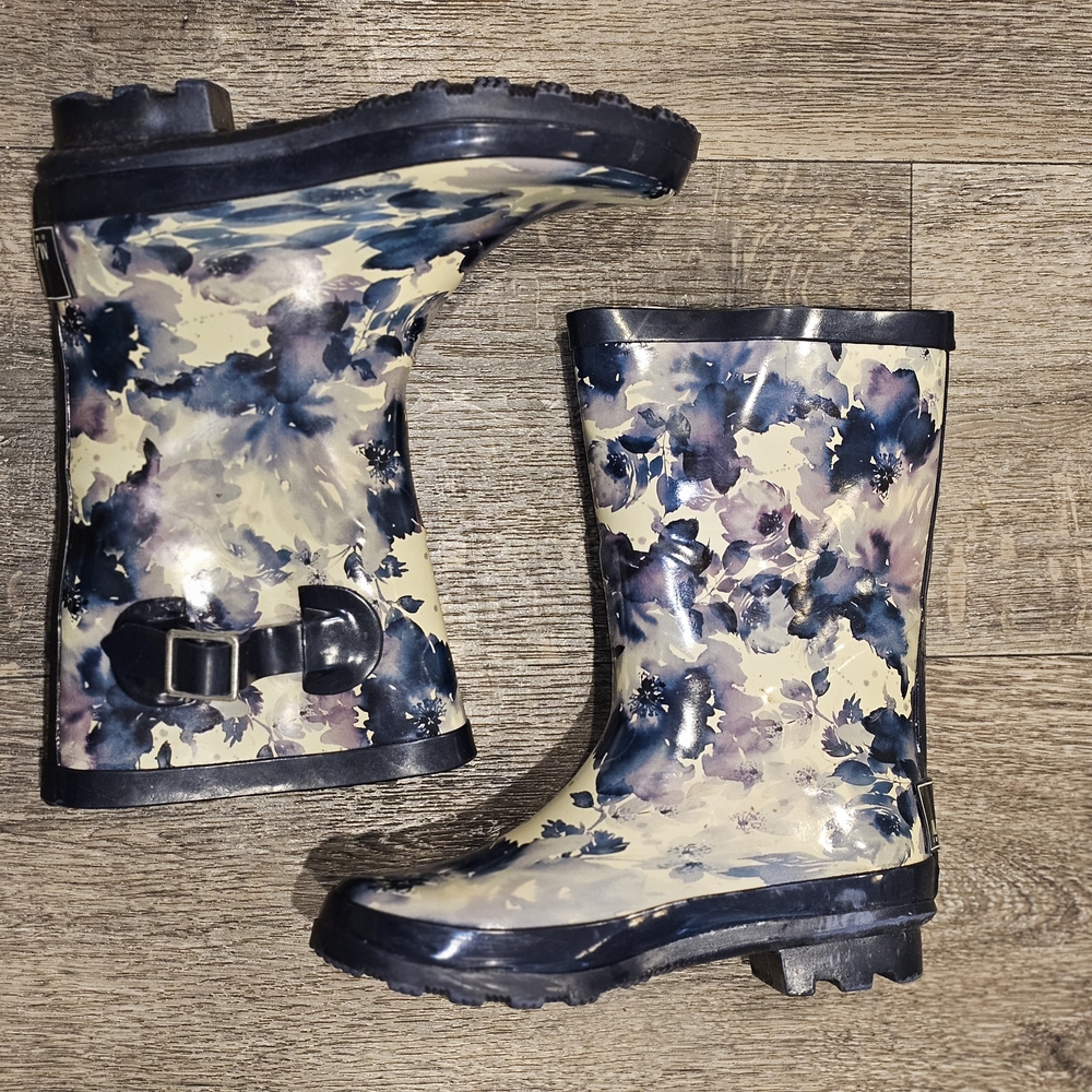 Magellan Outdoors Floral Print Rubber Calf Boots Buckle Womens Youth Size 6B